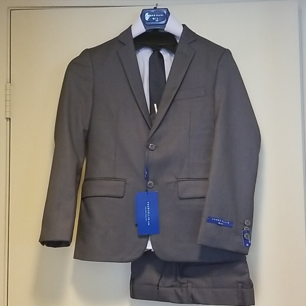 Perry Ellis Suit Grey Boys Size 10